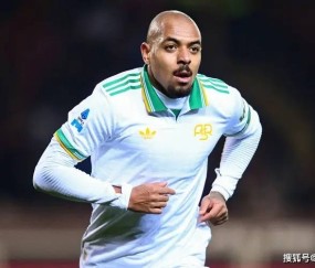 3场10球！英超弃将变意甲“凯恩”，2500万买断成罗马争四最后拼图